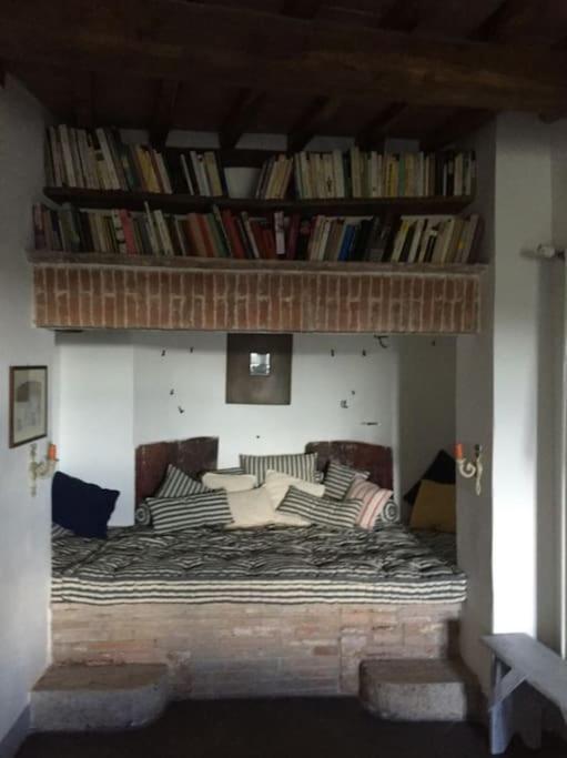 Zauber Im Turm - In Einem Der Schoensten Doerfer Montemerano Ngoại thất bức ảnh